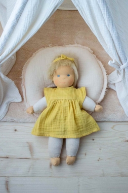 Schmusepuppe Nila 35 cm