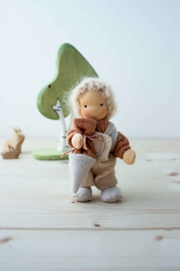 Biegepüppchen-Schuljunge mit Schultüte und...