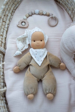Anfertigung - Schlummerchen camel mit Blümchenmütze und Halstuch 32 cm