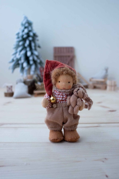 Anfertigung Biegepüppchen Wichtel-Junge Jonti mit Bär