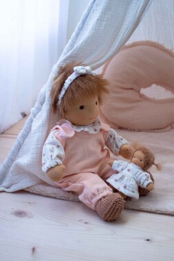 Babypuppe Yulia 35 cm