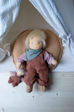 Babypuppe Finn 35 cm