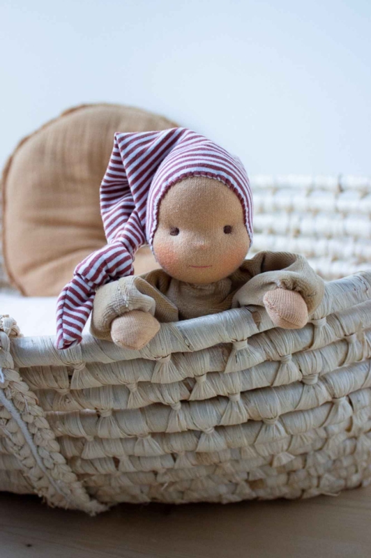 Minischlamperle camel mit cognac gestreifter M&uuml;tze 22 cm