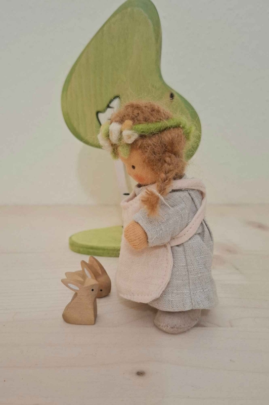 Biegep&uuml;ppchen - Schwedenkind mit Blumenkranz